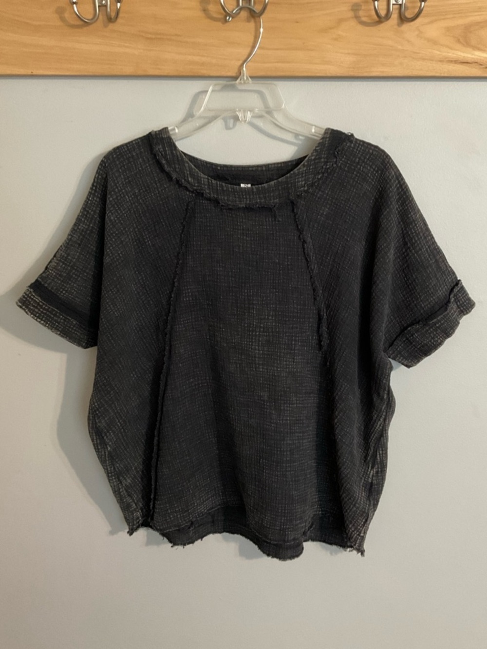 Zenana Outfitters Washed Raw Seam Crinkle  Boxy Top Small